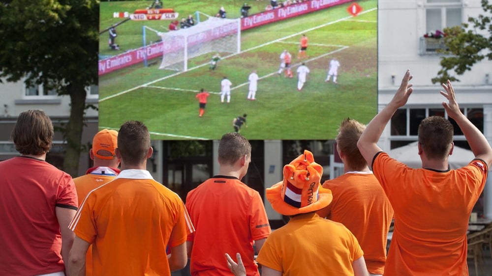 No World Cup for dozens of Alkmaar residents due to prolonged cable failure: “You hear nothing, nada, zero”