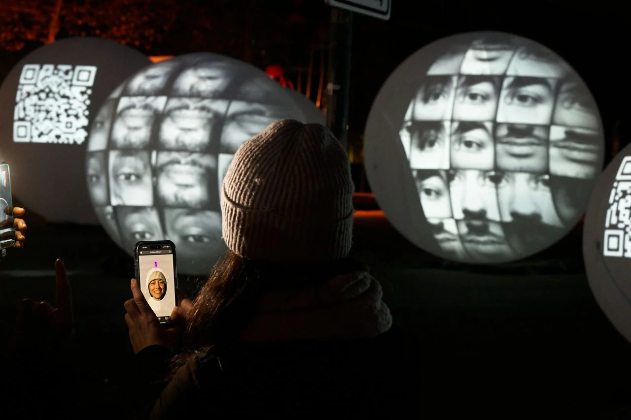 The work Faces that was on display at the Paterskerk is going to Mexico (photo: Bart van Overbeeke).