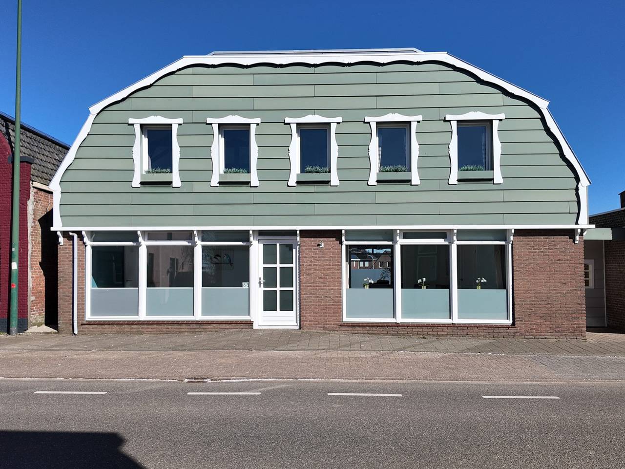 https://api.omroepbrabant.nl/img/f/$width$/$height$/0.50/0.50/cmV2aXNpb25zLzQ4Njg1MTctMS5qcGc_c2U9MjA0NS0wMS0wMVQxMCUzQTQwJTNBMDBaJnNpZz0yZ0t hNkIwZVRFOTZ4N1hWd0F3Rkw0NkV3Y29DYnJ6WWtNMVY4cWgxeGZZJTNEJnNwPXImc3ByP Wh0dHBzJnNyPWImc3Q9MjAyNS0wMS0wMVQxMCUzQTQwJTNBMDBaJnN2PTIwMjAtMTAtMDI=