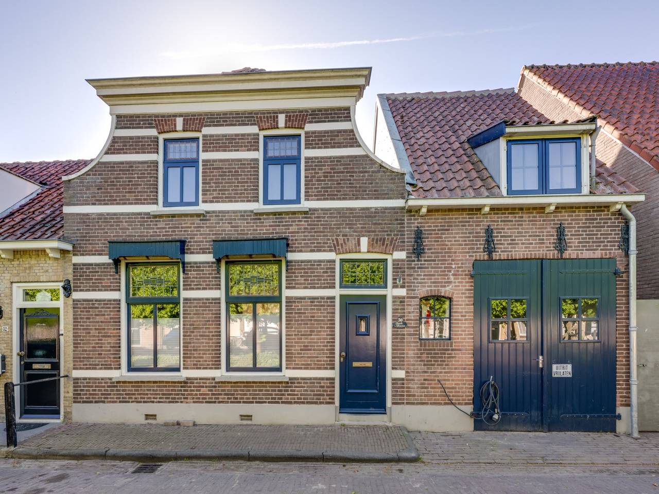 https://api.omroepbrabant.nl/img/f/$width$/$height$/0.50/0.50/cmV2aXNpb25zLzQ4NjM5NTUtMS5qcGc_c2U9MjA0NS0wMS0wMVQxMCUzQTQwJTNBMDBaJnNpZz04WWRlW kFMS1h3OGFBdXA2NkFBQ09OVERtJTJCUExBY3U3akpiTm5RT3YwdHMlM0Qmc3A9ciZzcHI9aHR0cHMmc3I9YiZzdD0yMDI1LTAxLTAxVDEwJTNBNDAlM0EwMFomc3Y9MjAyMC0xMC0wMg==