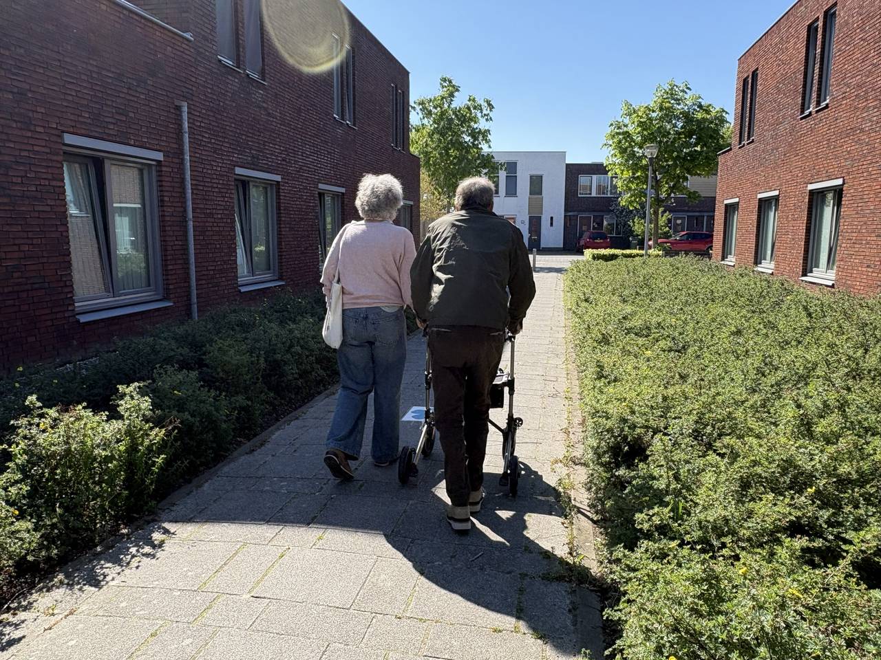 https://api.omroepbrabant.nl/img/f/$width$/$height$/0.50/0.50/cmV2aXNpb25zLzQ4ODYwMDEtMS5qcGc_c2U9MjA0NS0wMS0wMVQxMCUzQTQwJTNBMDBaJnNpZz1hc1FSaEV qbElpQ1dFUXJqSDlOJTJCRFliJTJGUHdjTzRNdmY3MkYlMkZzMDg1S01jJTNEJnNwPXImc3B yPWh0dHBzJnNyPWImc3Q9MjAyNS0wMS0wMVQxMCUzQTQwJTNBMDBaJnN2PTIwMjAtMTAtMDI=