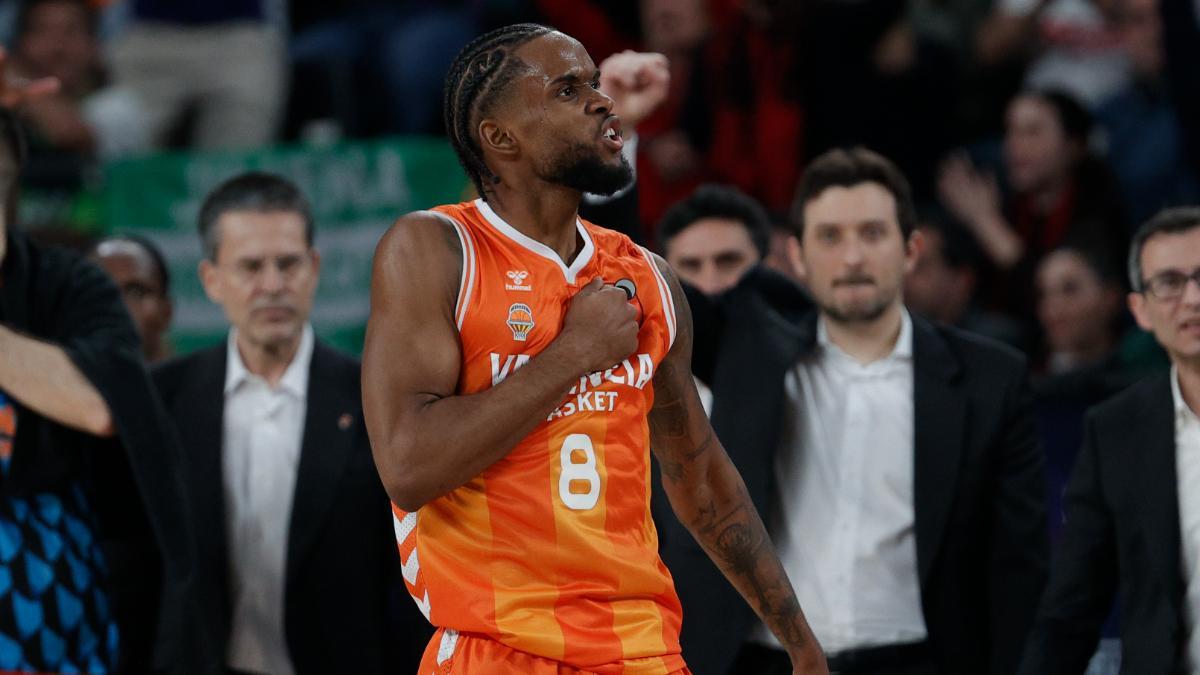 Jean Montero lives basketball with passion