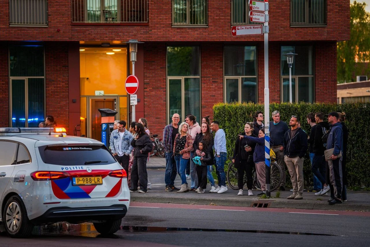 The building was evacuated (photo: Persbureau Heitink).