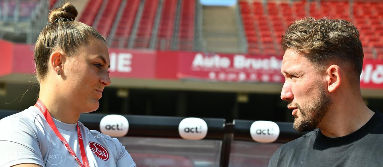 New club women's coach Isabel Bauer and predecessor Thomas Oostendorp