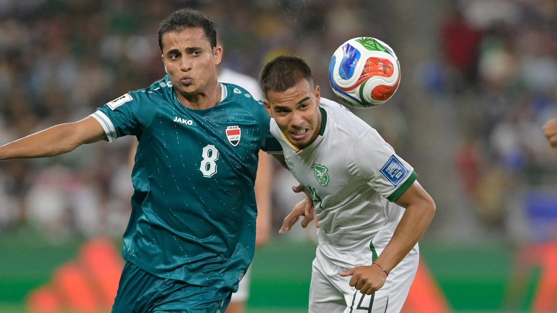 Ibrahim Bayesh (l.) in a duel with Bolivia's Robson Matheus: One goal was enough for the decision. Ibrahim Bayesh (l.) in a duel with Bolivia's Robson Matheus: One goal was enough for the decision.