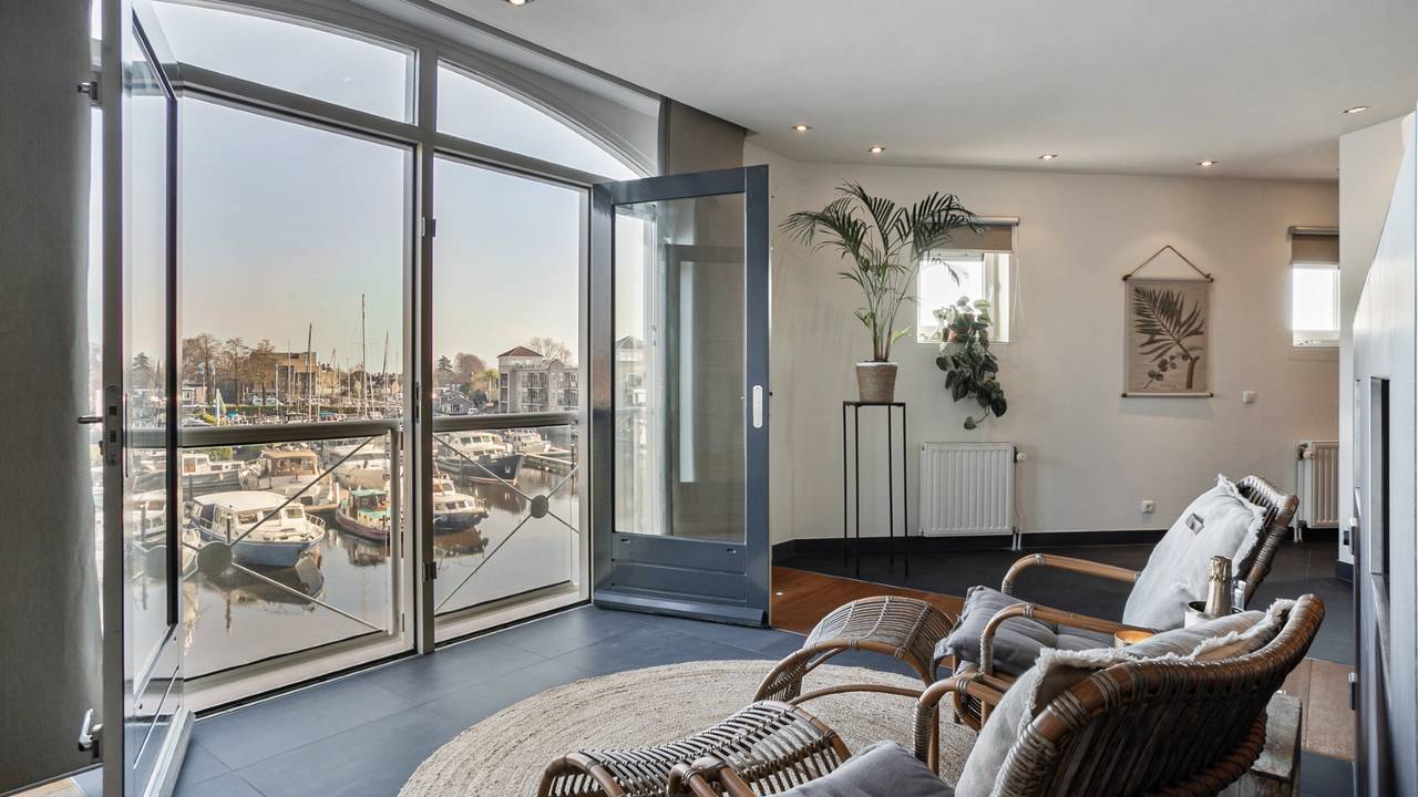Apartment in Steenbergen (photo: Buuron & Kuipers Makelaars).