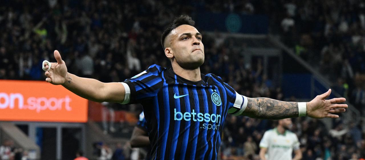 Inter's Lautaro Martinez celebrates his goal to make it 3-1