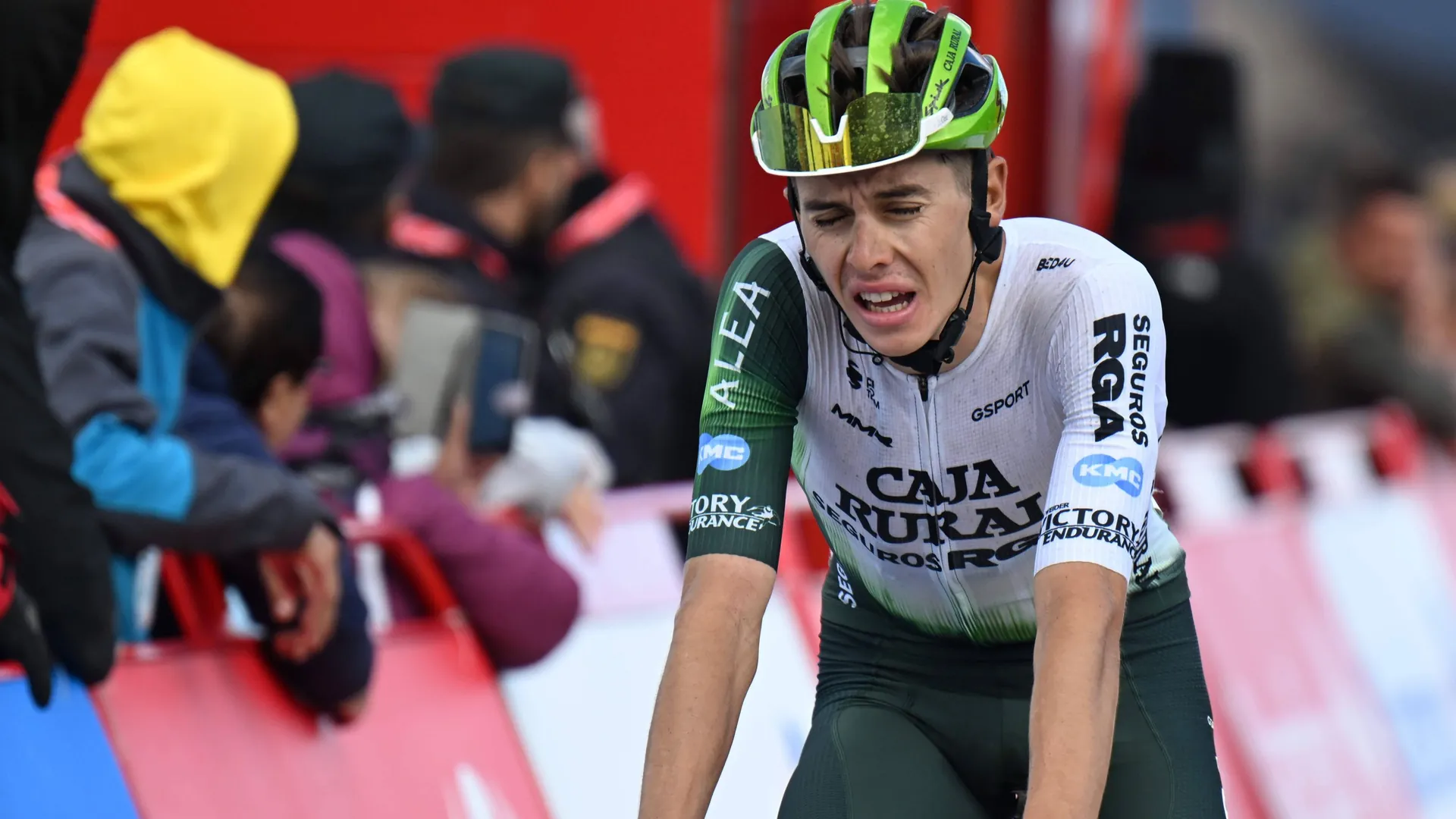 Jaume Guardeno at the Vuelta 2025. Now the professional cyclist has had an accident. Jaume Guardeno at the Vuelta 2025. Now the professional cyclist has had an accident.