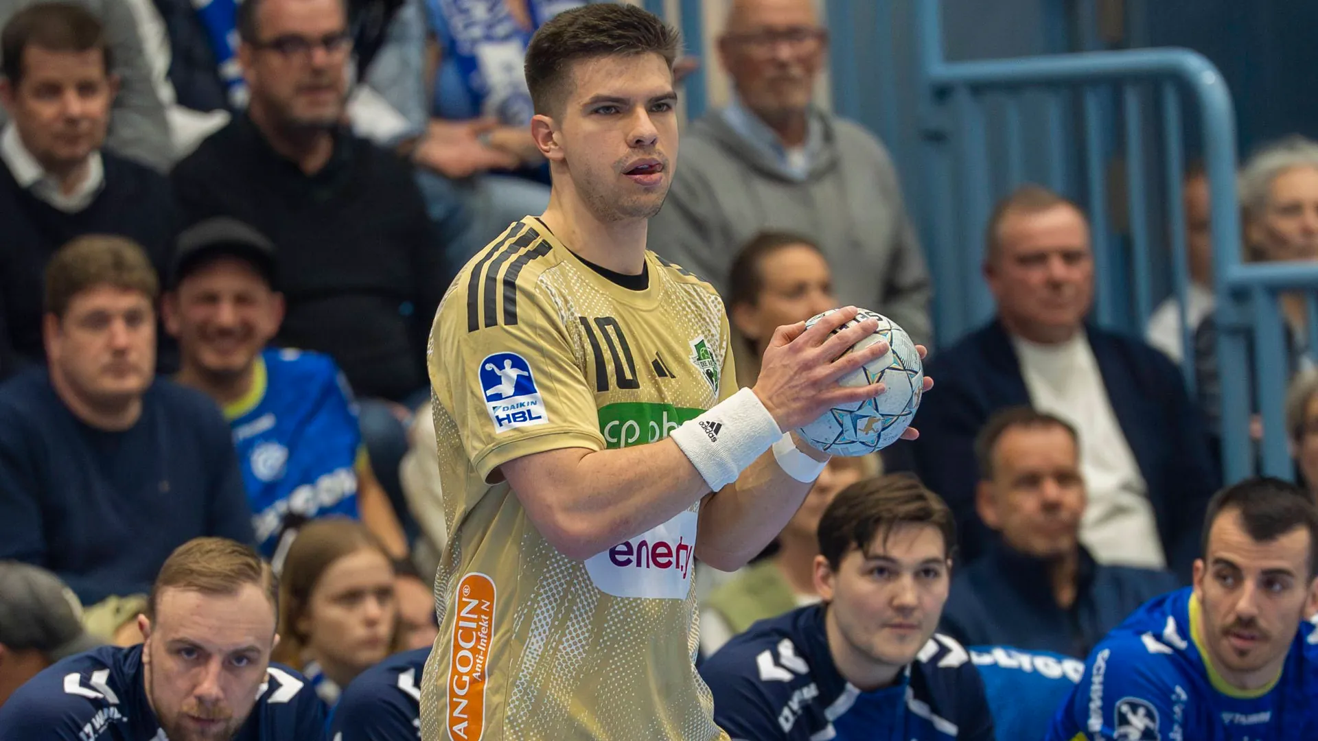 Renars Uščins on the ball: The national player is said to be about to move to France. Renars Uščins on the ball: The national player is said to be about to move to France.