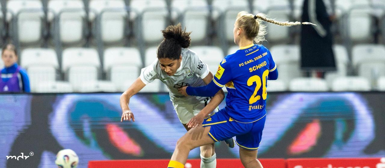 Cora Zicai 28 VfL Wolfsburg vs Steffi Schmid 20 FC Carl Zeiss Jena