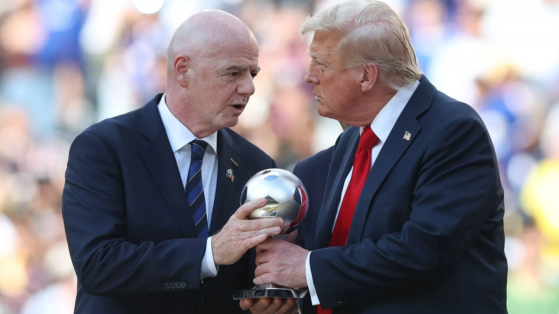 Fifa boss Gianni Infantino (l.) and US President Donald Trump: The two men can often be found in a double pack around the World Cup. Fifa boss Gianni Infantino (l.) and US President Donald Trump: The two men can often be found in a double pack around the World Cup.