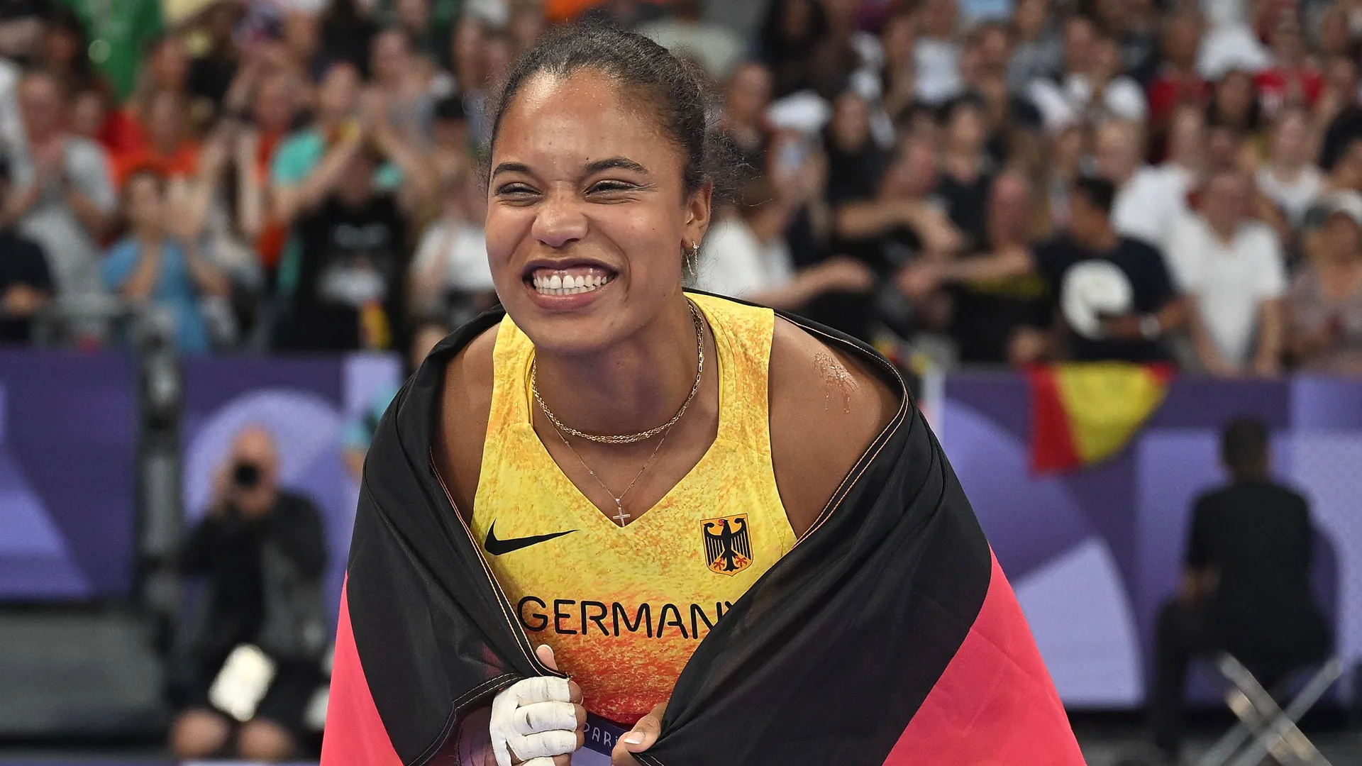 Yemisi Ogunleye: She came to shot put through injuries.