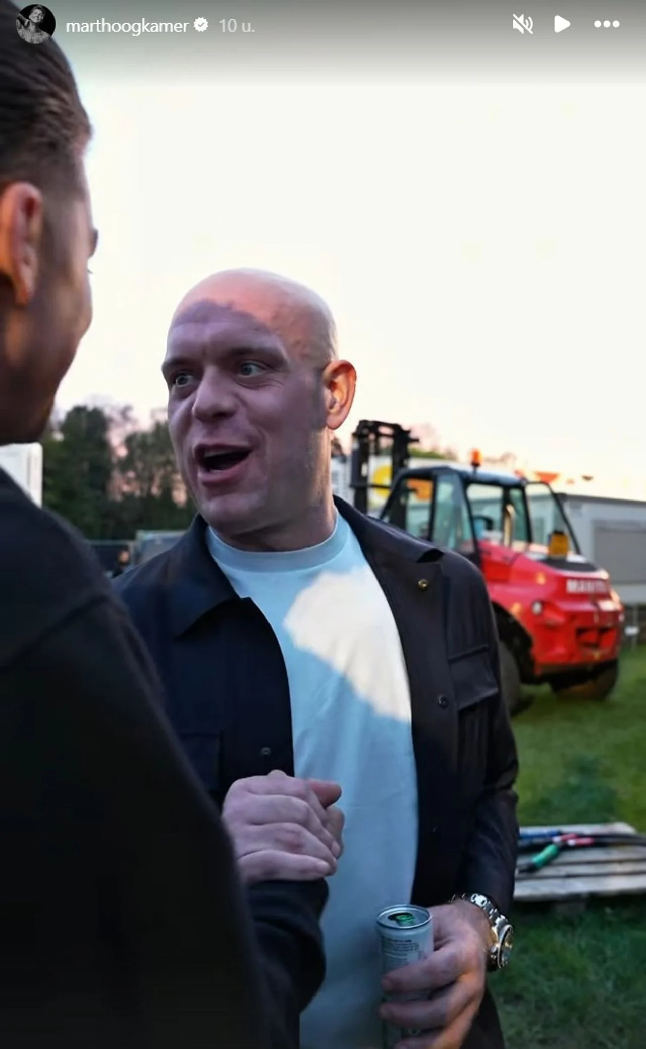 Before the performance, Michael van Gerwen and Mart Hoogkamer make an agreement to be on stage together (photo: Instagram Mart Hoogkamer).