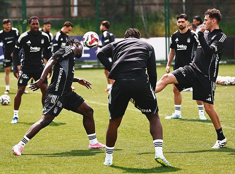 What time is the Gaziantep FK-Beşiktaş match?