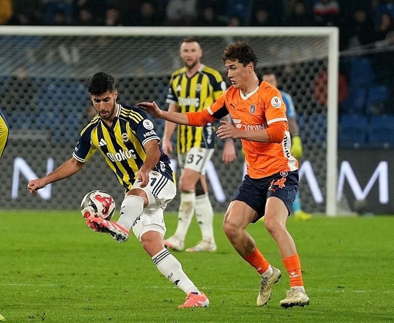 fenerbahce-rams-basaksehir-maci-when-time-at-time-and-on-which-channel-1777698429810.jpeg What time is the Fenerbahçe-RAMS Başakşehir match?