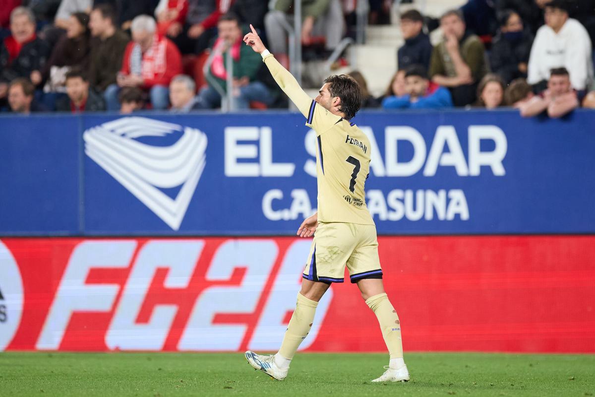 Ferran Torres of FC Barcelona celebrates after scoring the team's second goal during the LaLiga EA Sports match between CA Osasuna and FC Barcelona at El Sadar on May 2, 2026, in Pamplona, ​​Spain. AFP7 02/05/2026 ONLY FOR USE IN SPAIN. Ricardo Larreina / AFP7 / Europa Press;2026;SPAIN;SPORT;ZSPORT;SOCCER;ZSOCCER;CA Osasuna v FC Barcelona - LaLiga EA Sports;