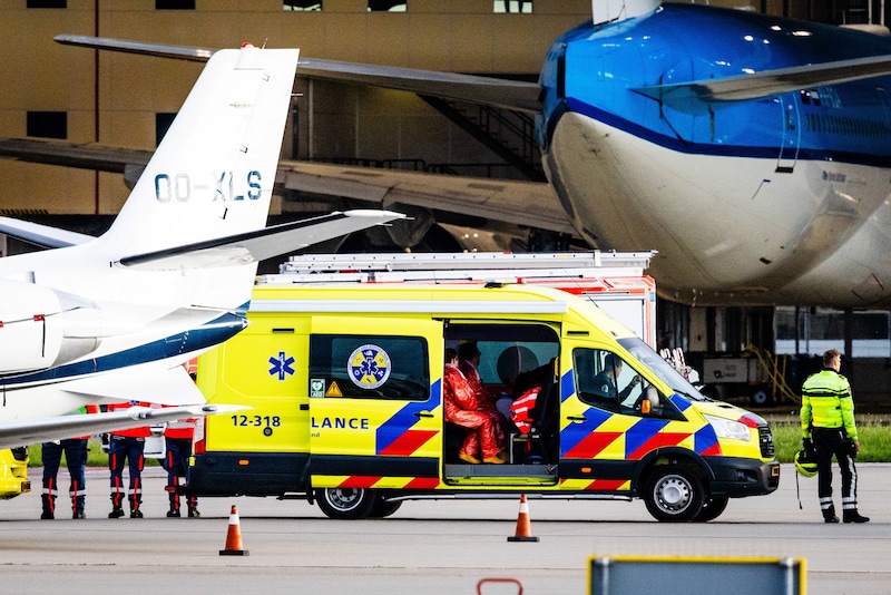 Ambulances arrive at Schiphol-Oost.