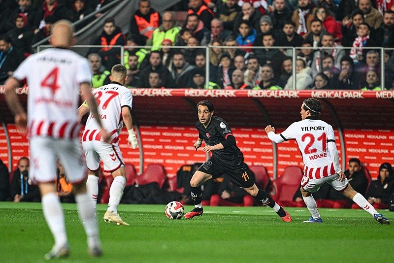 What time is the Galatasaray-Hesap.com Antalyaspor match?