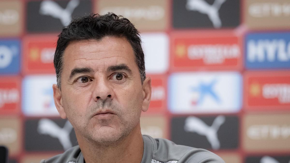 Míchel Sánchez, during the press conference prior to Girona-Elche.