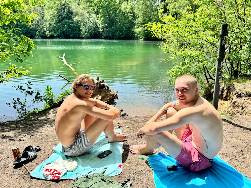 Zonnekloppen aan de E10-plas in Brasschaat