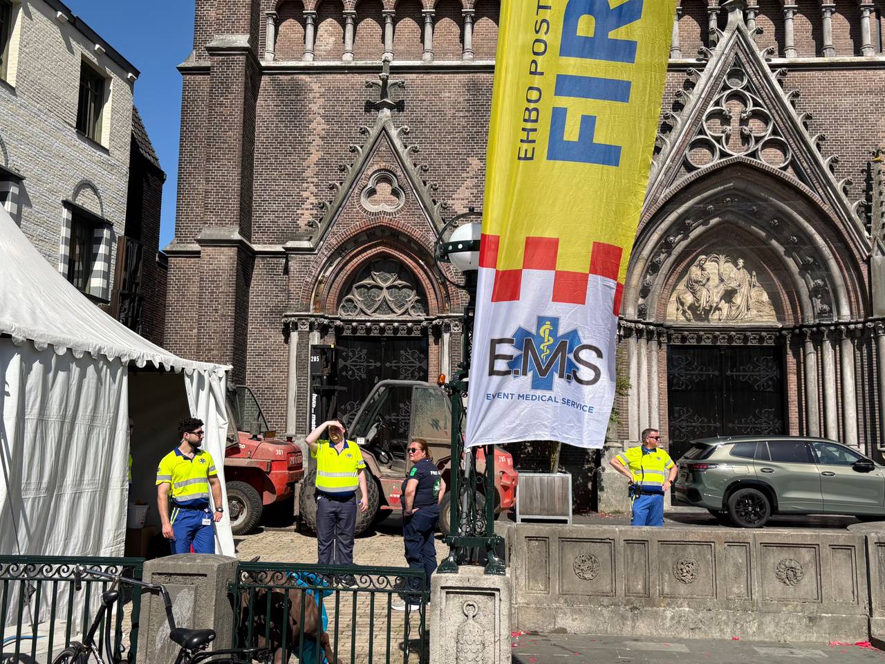 https://api.omroepbrabant.nl/img/f/$width$/$height$/0.50/0.50/cmV2aXNpb25zLzQ5MDUzOTctMS5qcGc_c2U9MjA0NS0wMS0wMVQxMCUzQTQwJTNBMDBaJnNpZz1lSGIwS TAxb2JLWkp5UTI4NEYlMkJjRG5Ocm9jVXJzbzBIME1keFAzTnVmQ0ElM0Qmc3A9ciZzcHI9 aHR0cHMmc3I9YiZzdD0yMDI1LTAxLTAxVDEwJTNBNDAlM0EwMFomc3Y9MjAyNi0wMi0wNg==