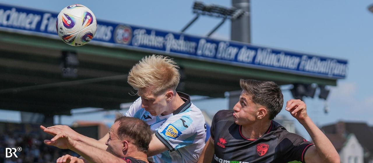 Game scene 1860 Munich - FC Ingolstadt