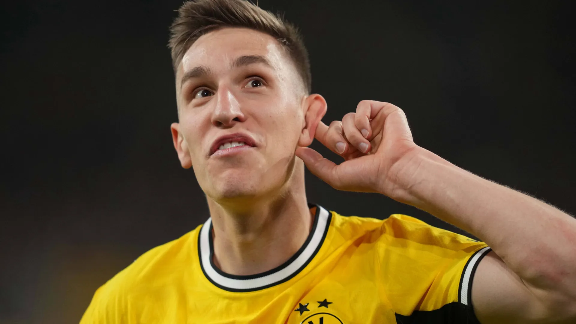 Nico Schlotterbeck: He scored the 2-1 win for the Black and Yellows. Nico Schlotterbeck: He scored the 2-1 win for the Black and Yellows.