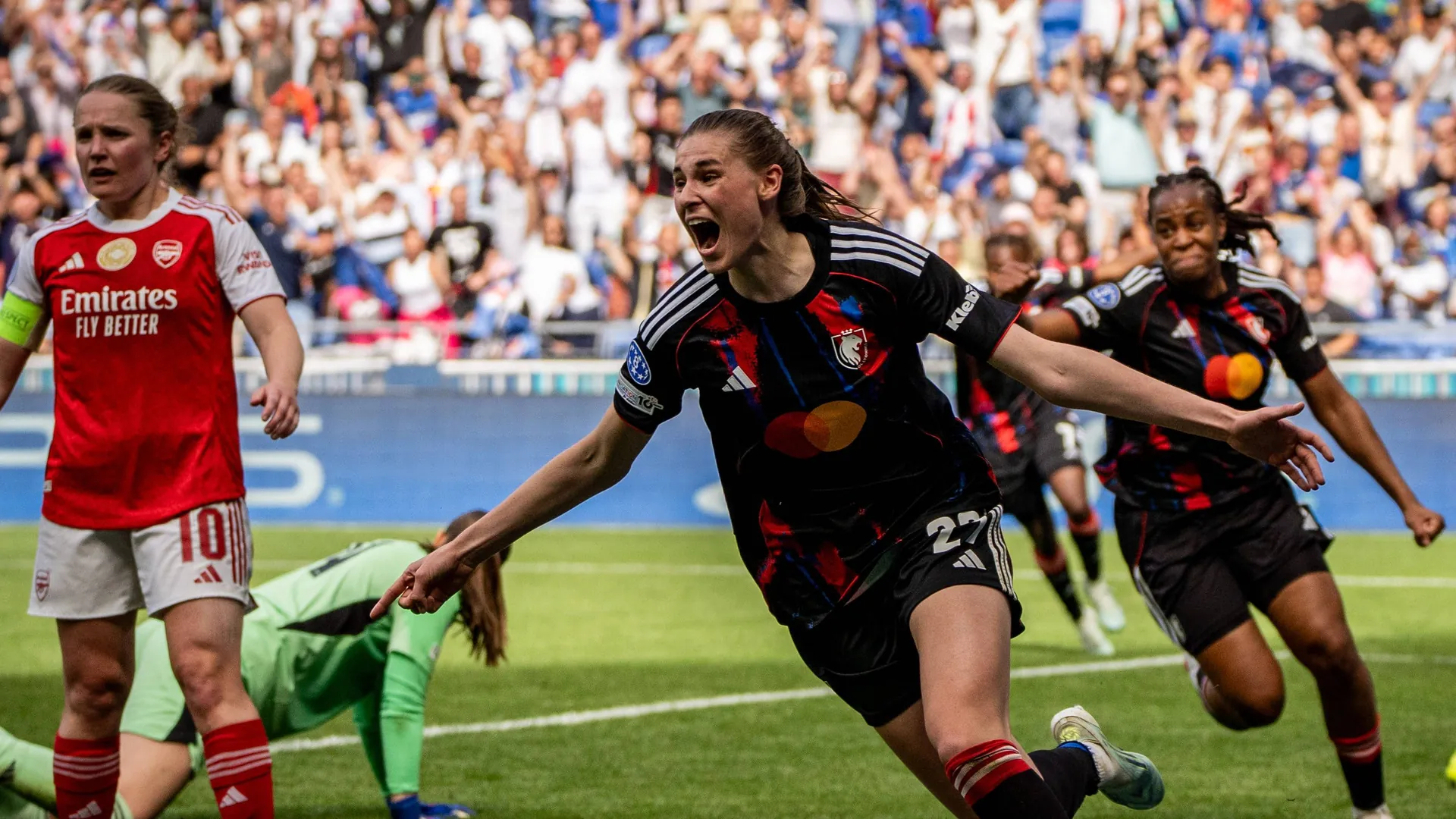 Jule Brand celebrates: She scored the decisive goal. Jule Brand celebrates: She scored the decisive goal.