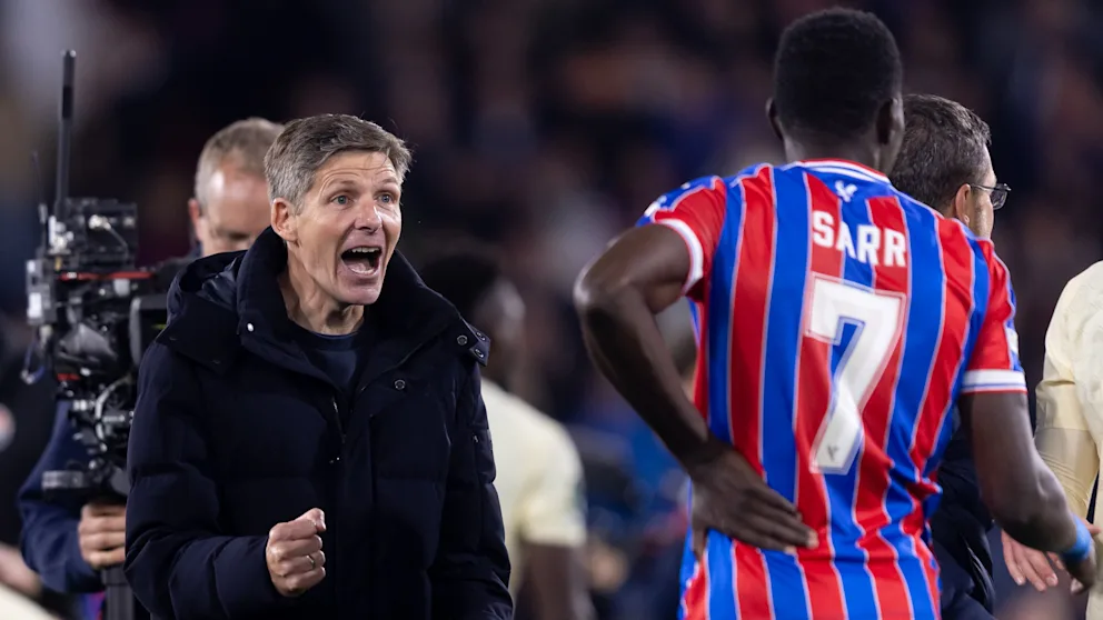 Crystal Palace-Trainer Oliver Glasner (51) und Toptorschütze Ismaïla Sarr (28)