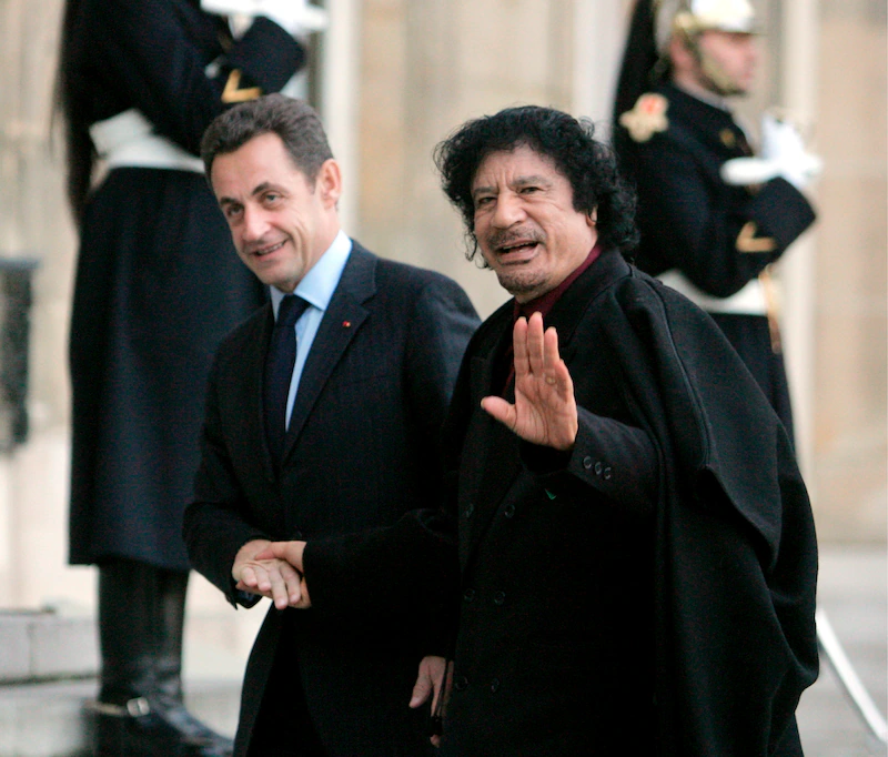 Archive image. French President Sarkozy welcomes Libyan dictator Moammar Gaddafi to Paris. (12/12/07)