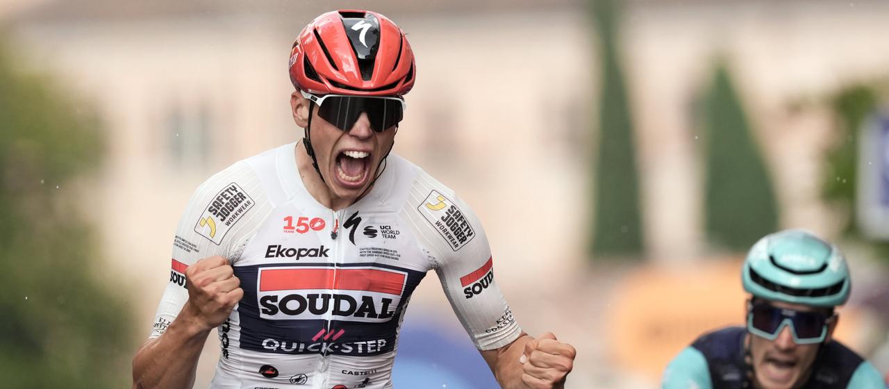 Paul Magnier celebrates his victory on the 18th stage of the Giro d'Italia
