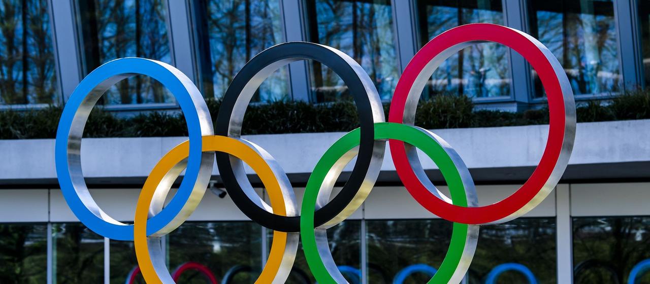 The IOC welcomes Ukraine's decision to allow its athletes to take part in competitions with Russians and Belarusians.