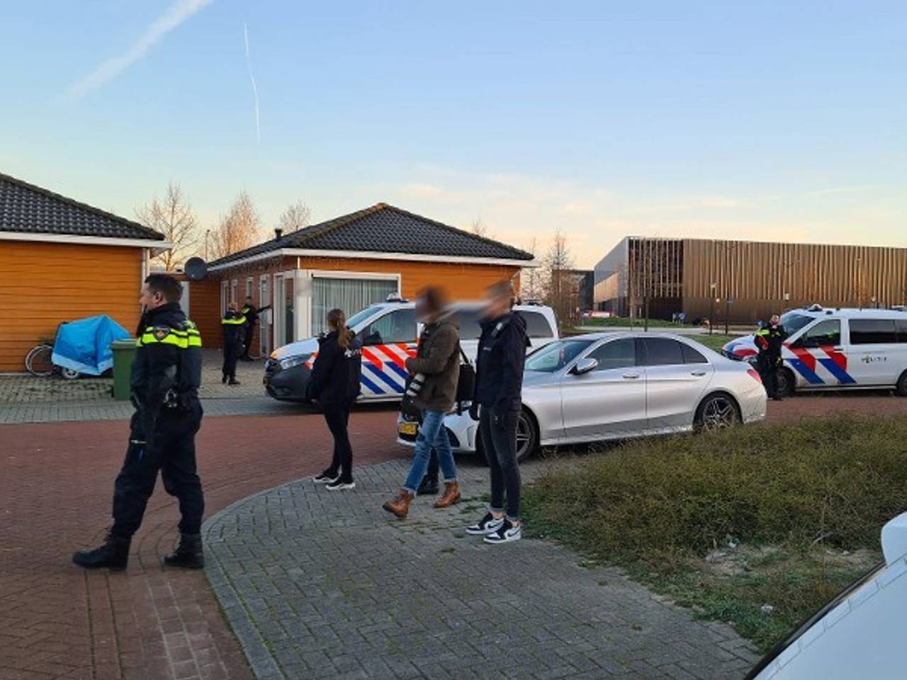 https://api.omroepbrabant.nl/img/f/$width$/$height$/0.38/0.50/cmV2aXNpb25zLzQyNTYxOTYtMS5qcGc_c2U9MjA0NS0wMS0wMVQxMCUzQTQwJTNBMDBaJnNpZz1yMjl Kd1FjMVJuZHdINjhlMW9PTVZyN0JOVUwzWGd3eXpjRTVxeHZlYjJJJTNEJnNwPXImc3ByP Wh0dHBzJnNyPWImc3Q9MjAyNS0wMS0wMVQxMCUzQTQwJTNBMDBaJnN2PTIwMjYtMDItMDY=