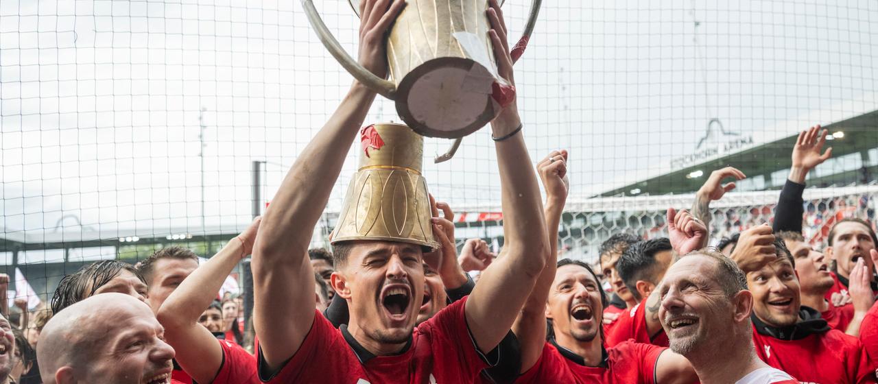 FC Thun celebrates championship