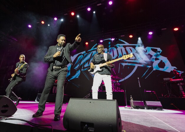 William King of The Commodores (center)
