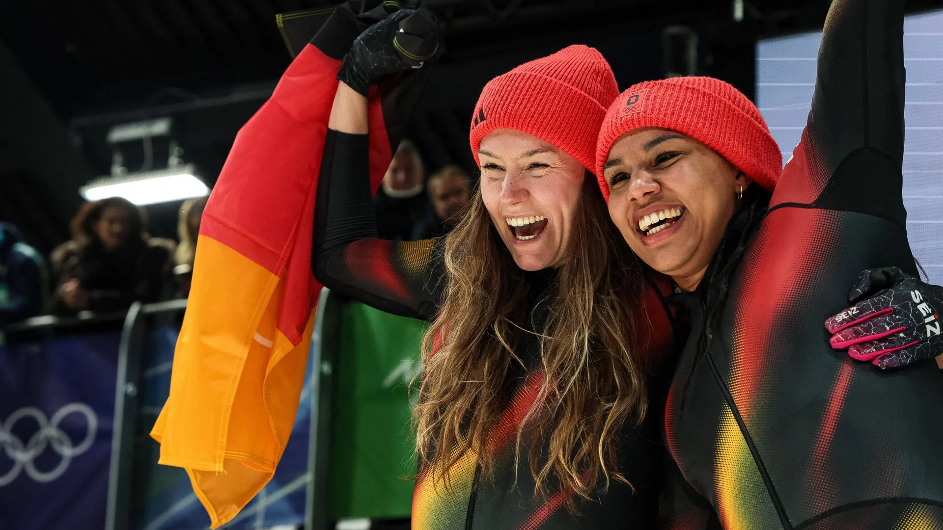 Laura Nolte (l.) and Deborah Levi: The team won gold in the two-man bobsleigh and silver in the monobob at the Olympics. Laura Nolte (l.) and Deborah Levi: The team won gold in the two-man bobsleigh and silver in the monobob at the Olympics.