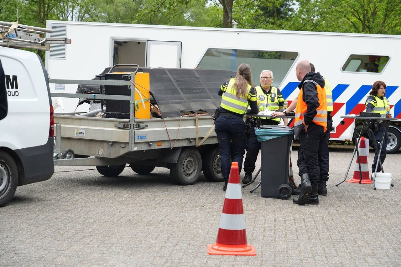 Major police check in Dongen (photo: Jeroen Stuve / Heitink Press Agency).