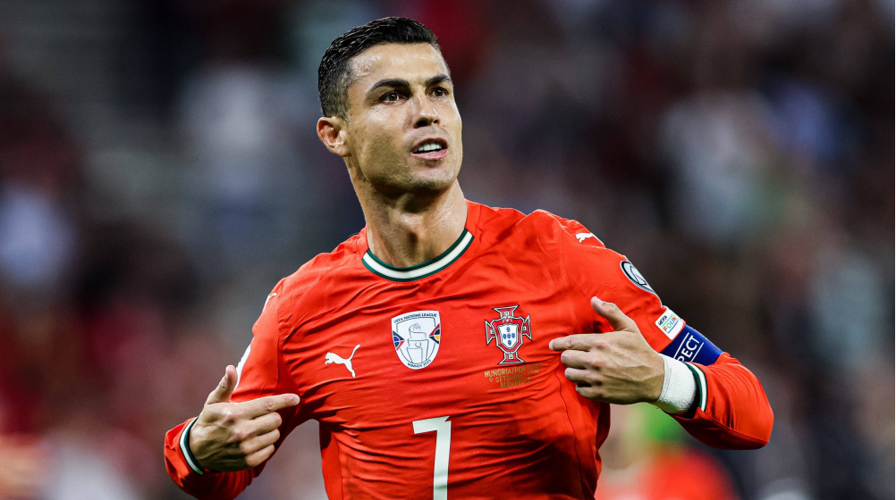 Ronaldo becomes the second oldest outfield player in World Cup history – Mexico’s Mora is the only U18 professional
