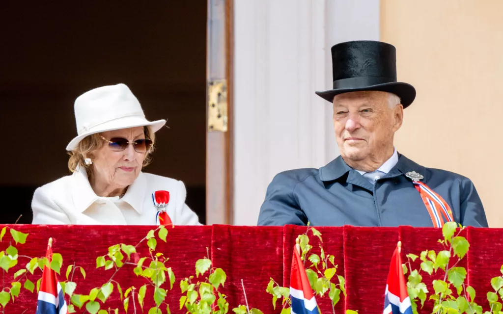 Queen Sonja comments on Mette-Marit’s condition: “The situation is serious”