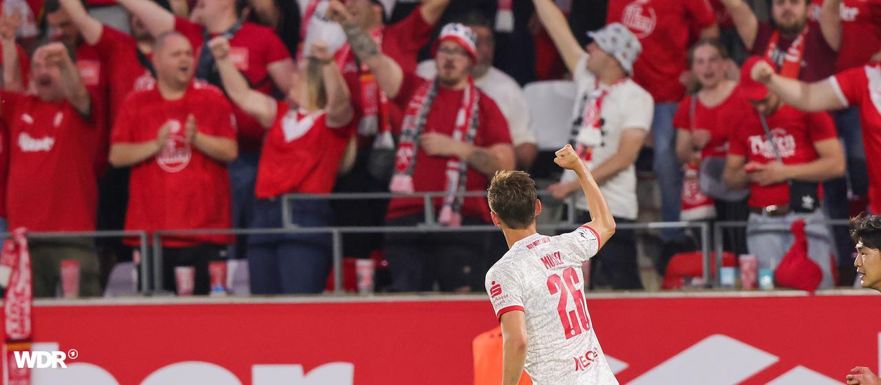 Essen's Torben Müsel celebrates his goal against Greuter Fürth in the relegation game