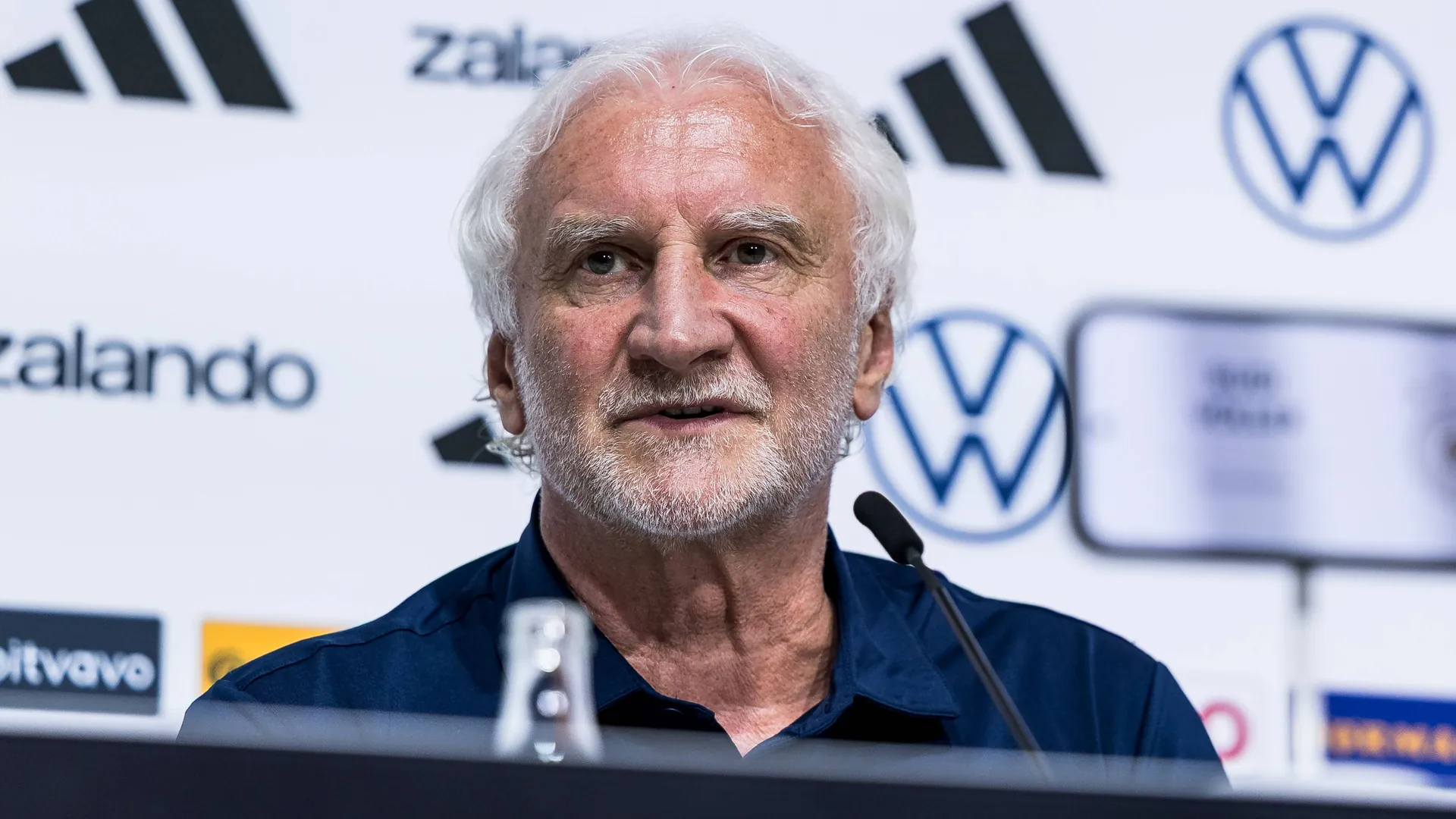 Clear words: Rudi Völler at the DFB press conference on Wednesday.