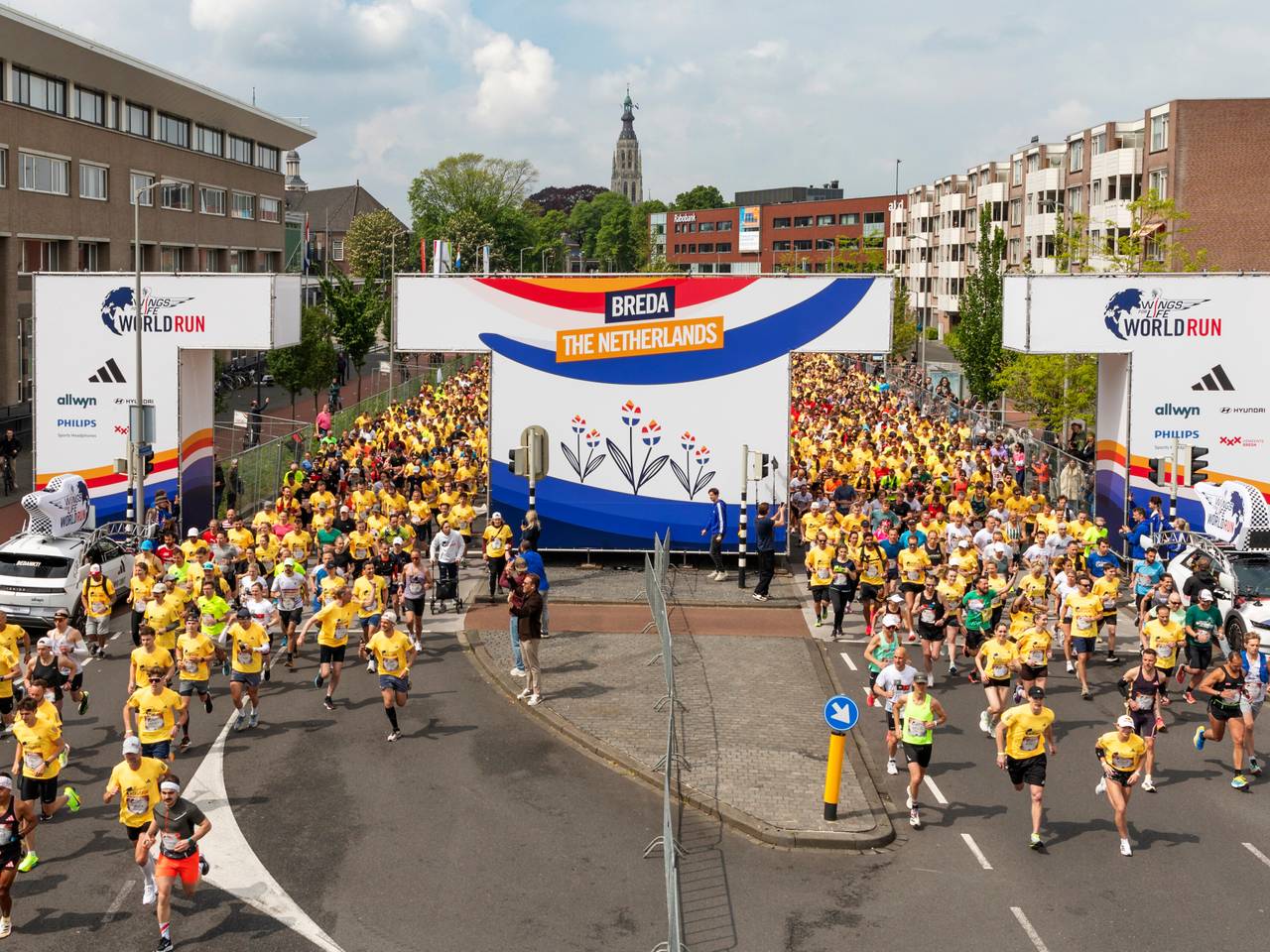 https://api.omroepbrabant.nl/img/f/$width$/$height$/0.47/0.45/cmV2aXNpb25zLzQ2ODEwOTYtMS5qcGc_c2U9MjA0NS0wMS0wMVQxMCUzQTQwJTNBMDBaJnNpZz1UQ1h PcDlYTXRKcXo1Rlp2TTY0M3dBOWpQaGdVQkgxa0xpNDhZeHBsdnlRJTNEJnNwPXImc3ByP Wh0dHBzJnNyPWImc3Q9MjAyNS0wMS0wMVQxMCUzQTQwJTNBMDBaJnN2PTIwMjAtMTAtMDI=