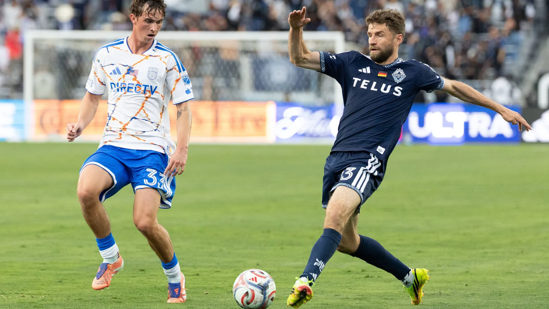 Strong in form: Thomas Müller (r.) in the game against San Diego. Strong in form: Thomas Müller (r.) in the game against San Diego.
