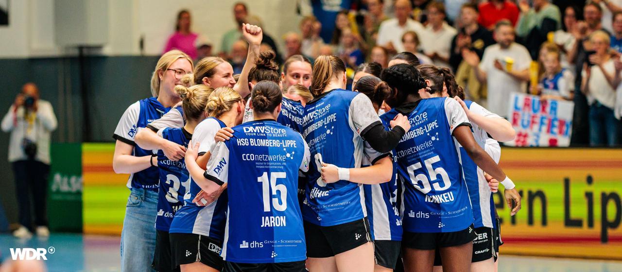 The women of HSG Blomberg-Lippe celebrate reaching the final of the German championship