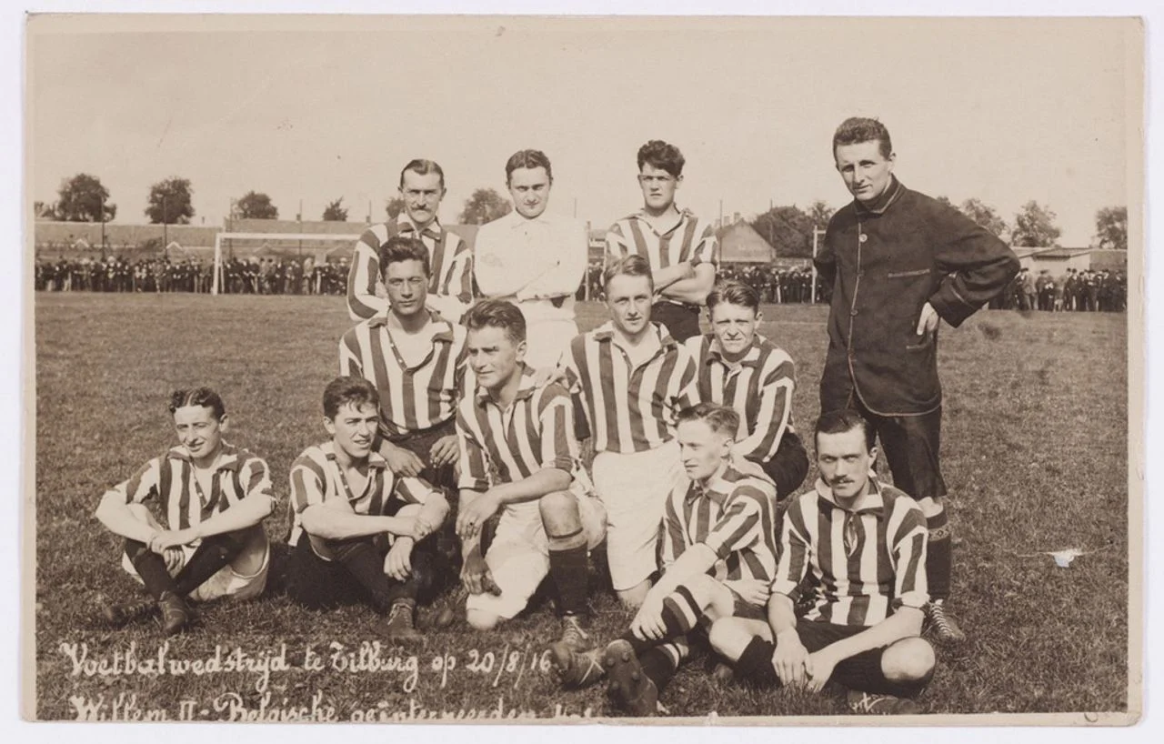 Willem II, who was then champion of the Netherlands, played a match against a group of Belgian refugees on August 20, 1916 (photo: Tilburg Regional Archives)