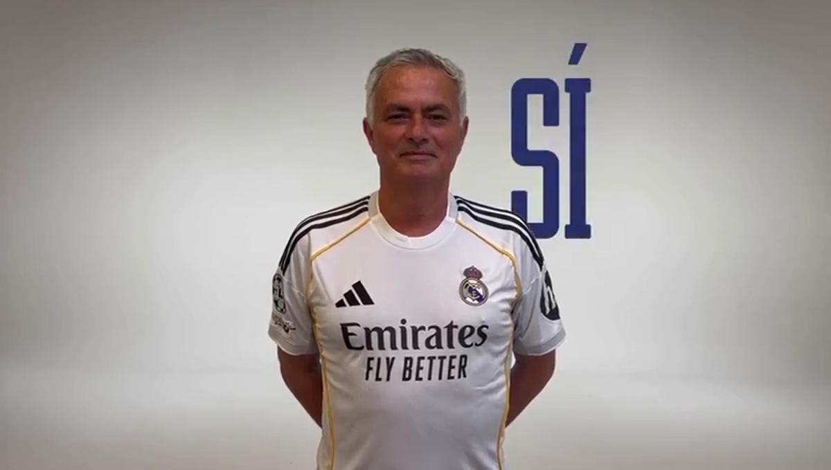 I had everything planned so that Riquelme's announcement would take a backseat. Florentino announces the signing of Mourinho!