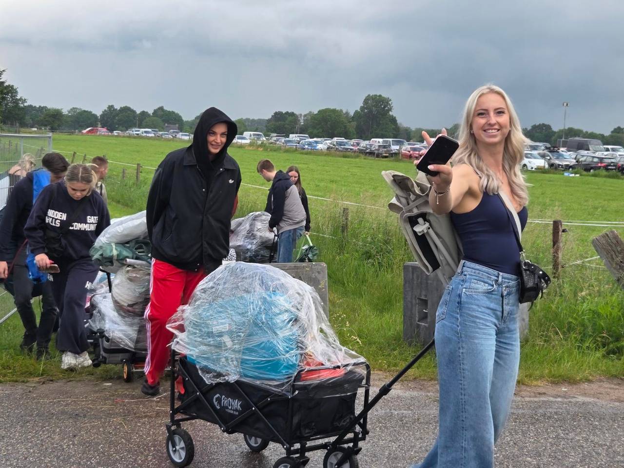 https://api.omroepbrabant.nl/img/f/$width$/$height$/0.50/0.50/cmV2aXNpb25zLzQ5MTE2MDQtMS5qcGc_c2U9MjA0NS0wMS0wMVQxMCUzQTQwJTNBMDBaJnNpZz0ydE1SM k1lV04lMkJFamwxUkxoQ01PeXNlcCUyRm1ZY2VXYjdqVVVFRTNpR2ZBZyUzRCZzcD1yJnNw cj1odHRwcyZzcj1iJnN0PTIwMjUtMDEtMDFUMTAlM0E0MCUzQTAwWiZzdj0yMDI2LTAyLTA2