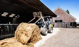 04-30-2026 Westbroek Mona van den Berg Dairy farmer Elbert Hennipman at work.