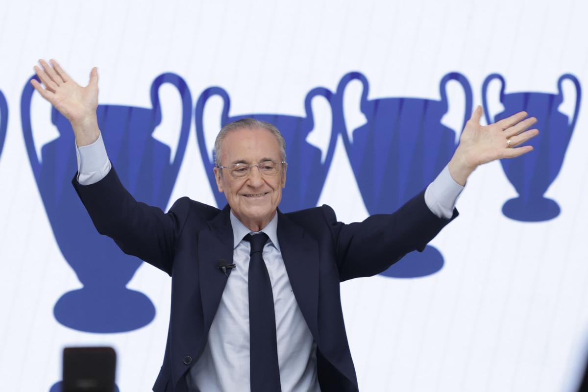 Florentino Pérez has been re-elected as president of Real Madrid, after beating the other candidate, Enrique Riquelme, in the elections.