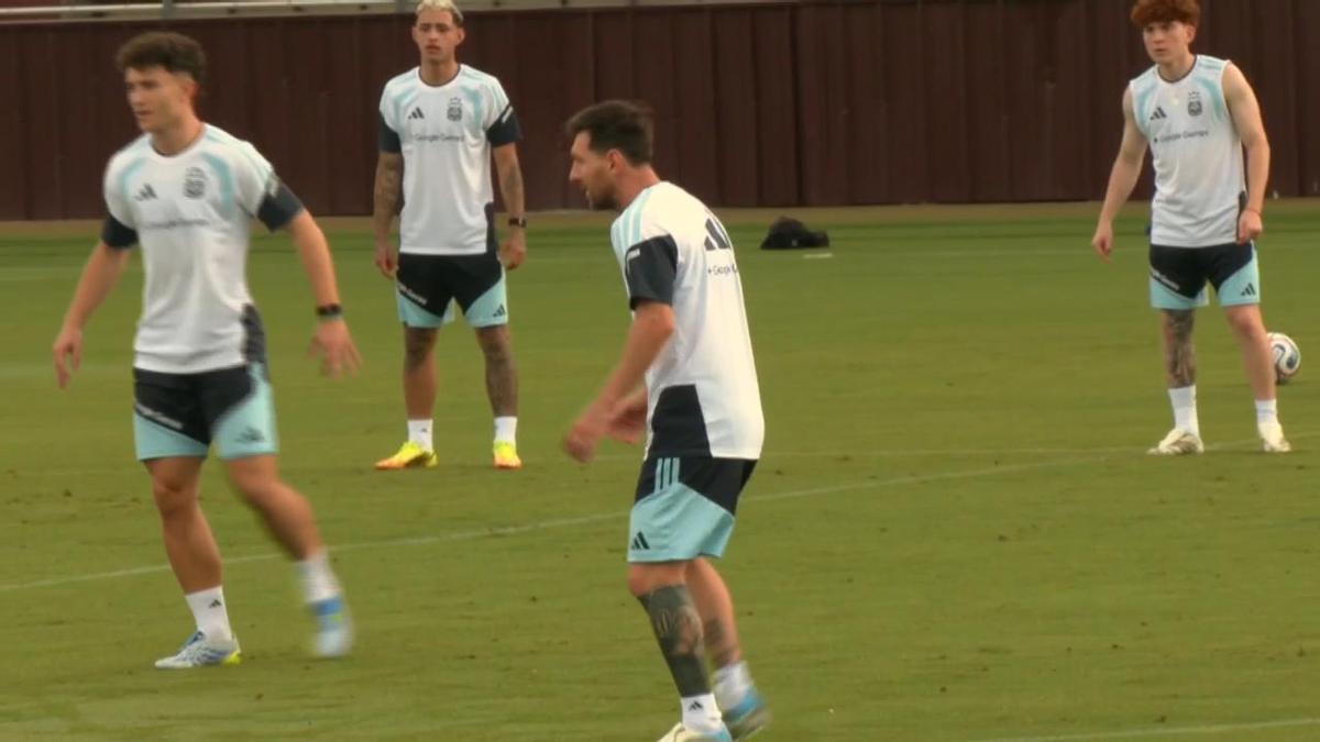Argentina prepares the friendly against Honduras with Messi